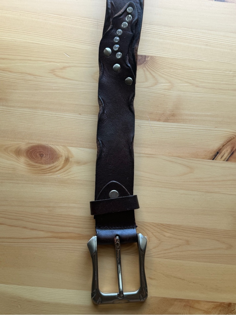 Classic Brown Leather Belt with Silver Buckle and Diamonte appliqué detail - Picture 3 of 3